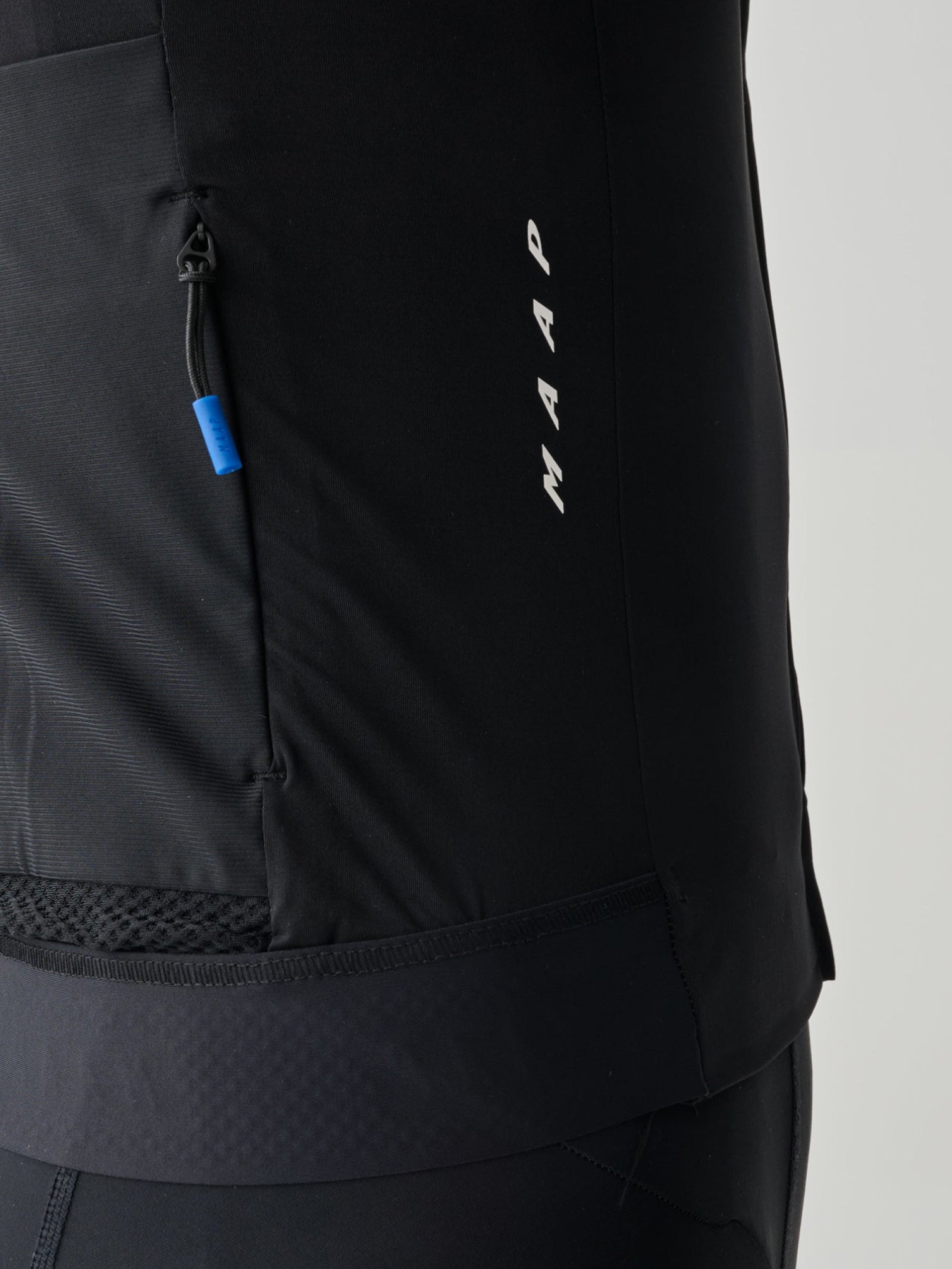 MAAP Evade Pro Base Jersey 2.0 in Black, collar and zip detail