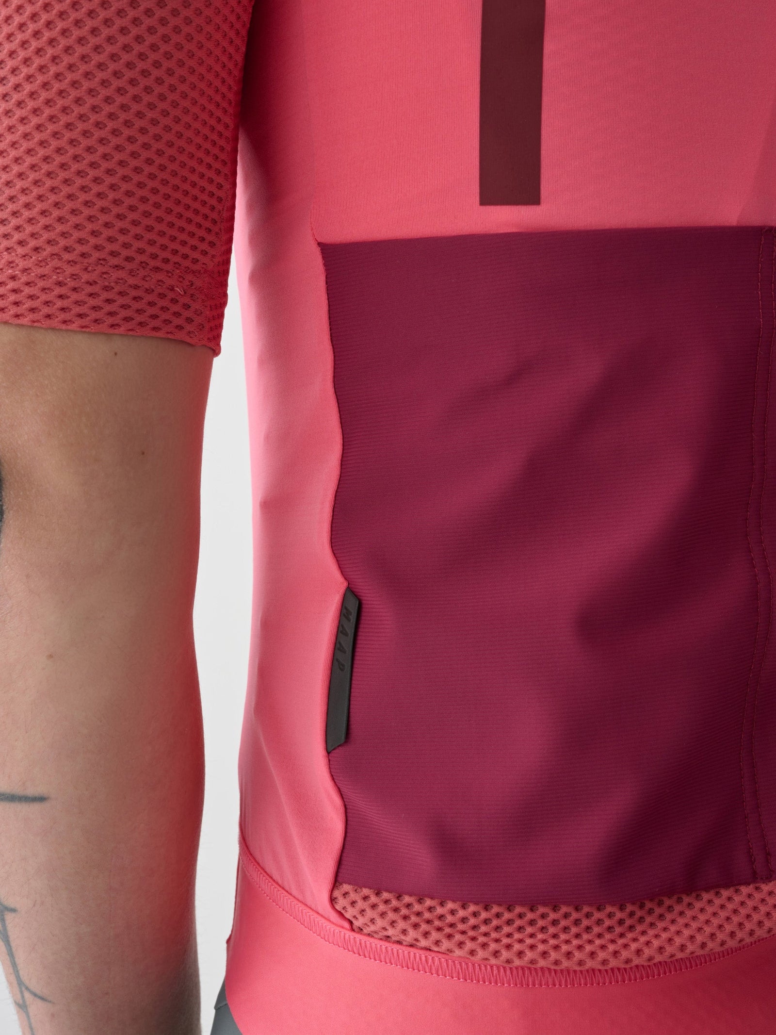 MAAP Evade Pro Base Jersey 2.0 in Epic Pink, collar and zip detail
