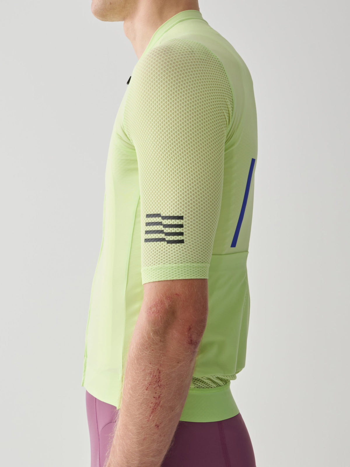 MAAP Evade Pro Base Jersey 2.0 in Mead, honeycomb mesh sleeve detail