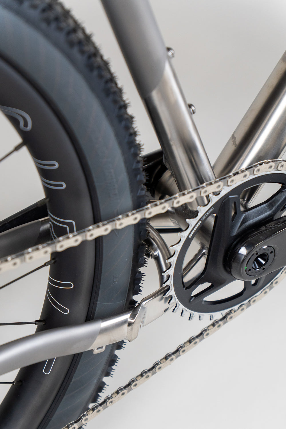 Curve Big Kev V2, gravel bike titanium frame detail