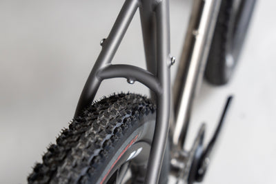 Curve Big Kev V2, gravel bike head tube junction