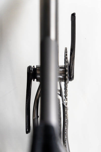 Curve Big Kev V2, gravel bike seat cluster
