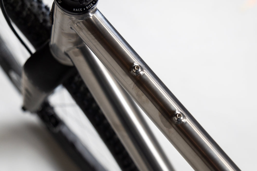 Curve Big Kev V2, gravel bike chainstay yoke and tyre clearance