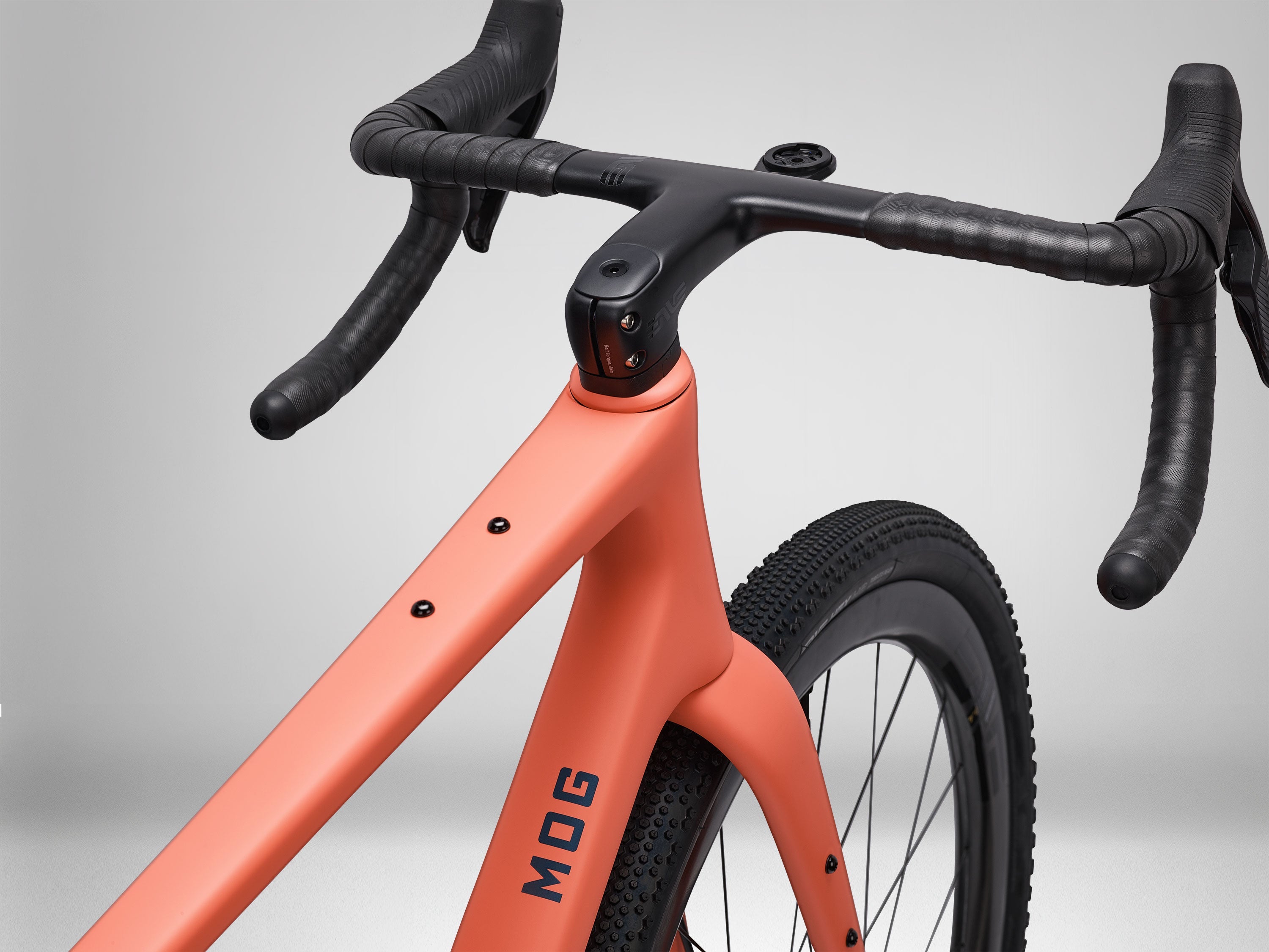 ENVE MOG gravel bike in Coral, IN-Route cockpit detail