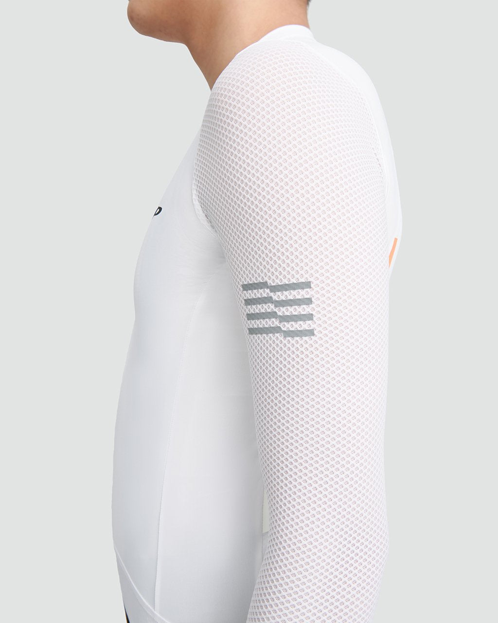 MAAP Evade Pro Base LS Jersey in White, jersey side profile