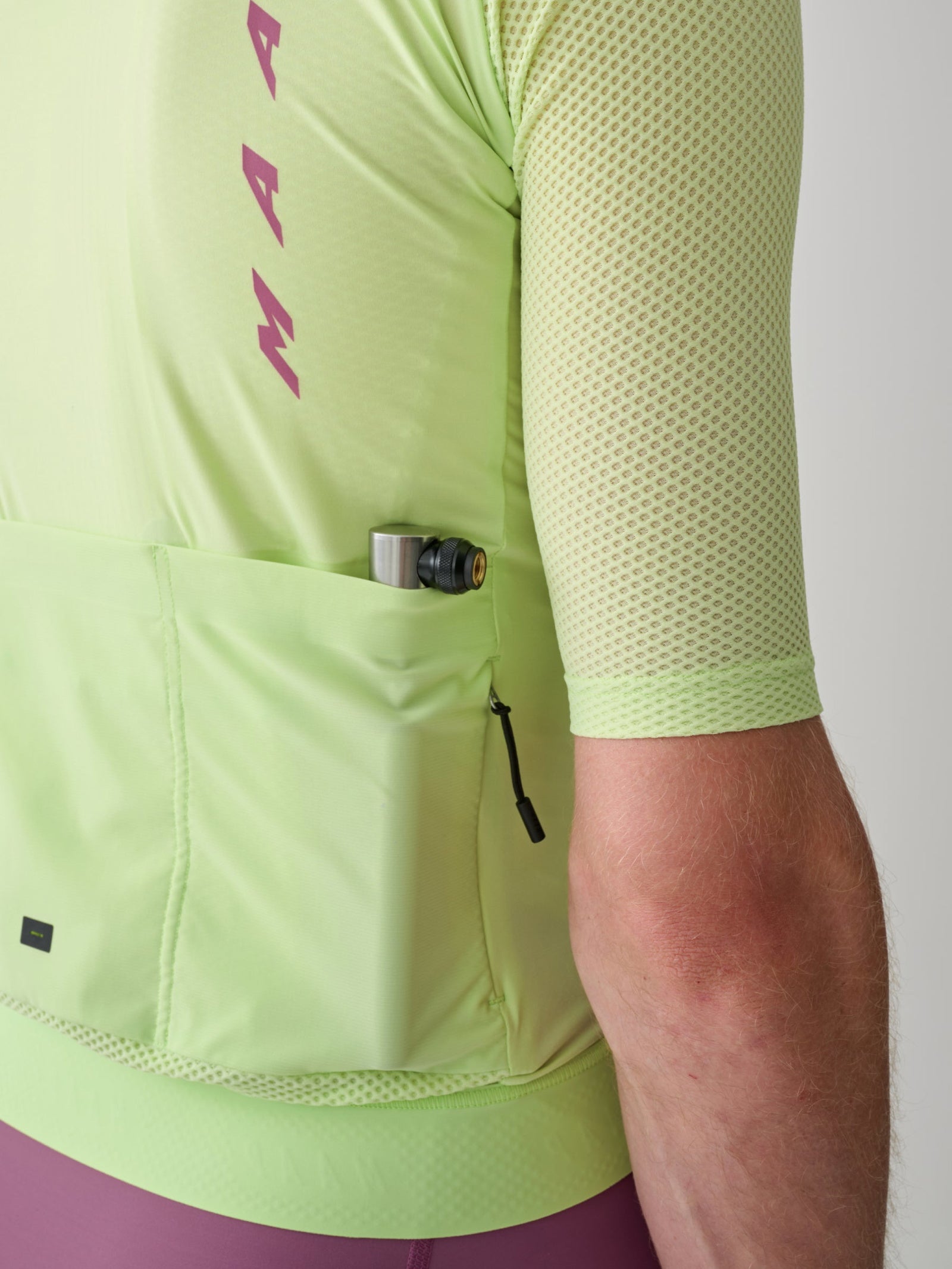 MAAP Evade Pro Base Jersey 2.0 in Mead, collar and zip detail