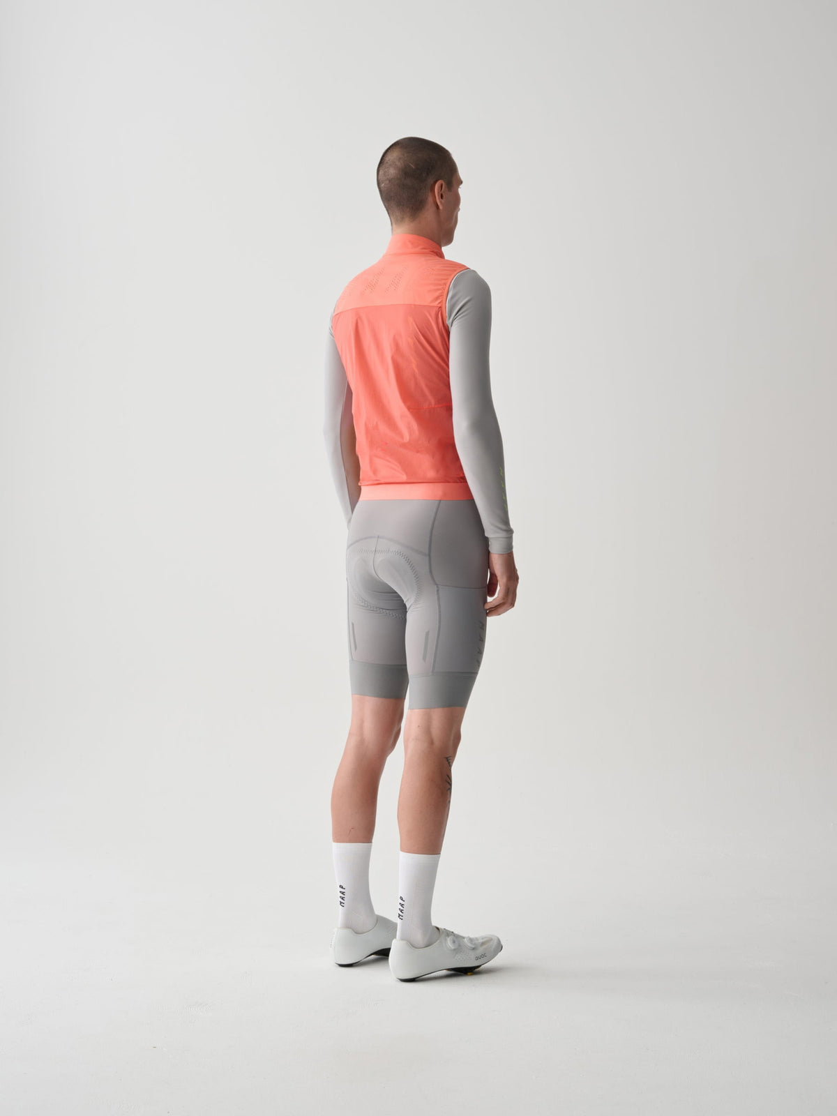 MAAP Team Flow Vest in Tangelo, gilet back with laser-cut perforations