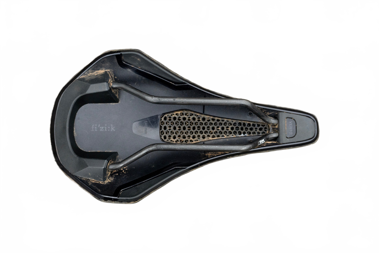 fizik Vento Argo R3 Adaptive, short-nose road saddle showing central cutout
